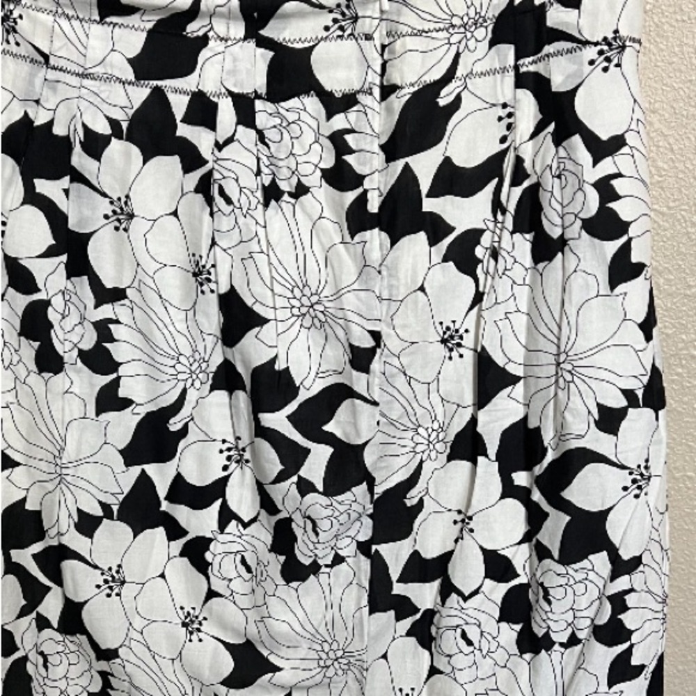 G.H Bass & co skirt black white floral 100% cotton size 10 - Picture 3 of 5